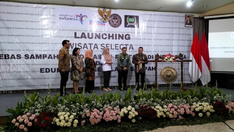 Read more about the article Wisata Selecta Bebas Sampah Baru Dilaunching: Pengelolaan Berbasis Komunitas yang layak jadi Rujukan