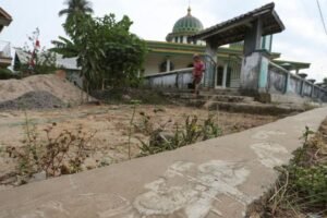 Abu Anak Krakatau di Serang Banten 6 September 2026 bandara ditutup