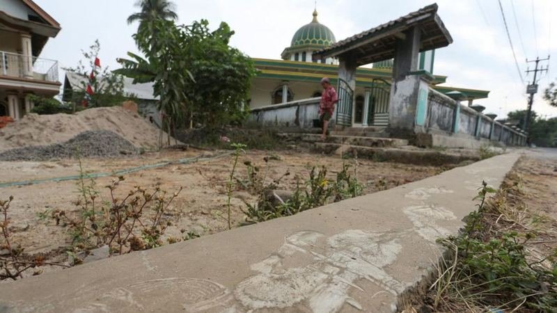Abu Anak Krakatau di Serang Banten 6 September 2026 bandara ditutup