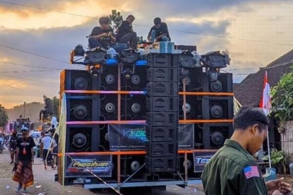 sound horeg Malang diskotik berjalan